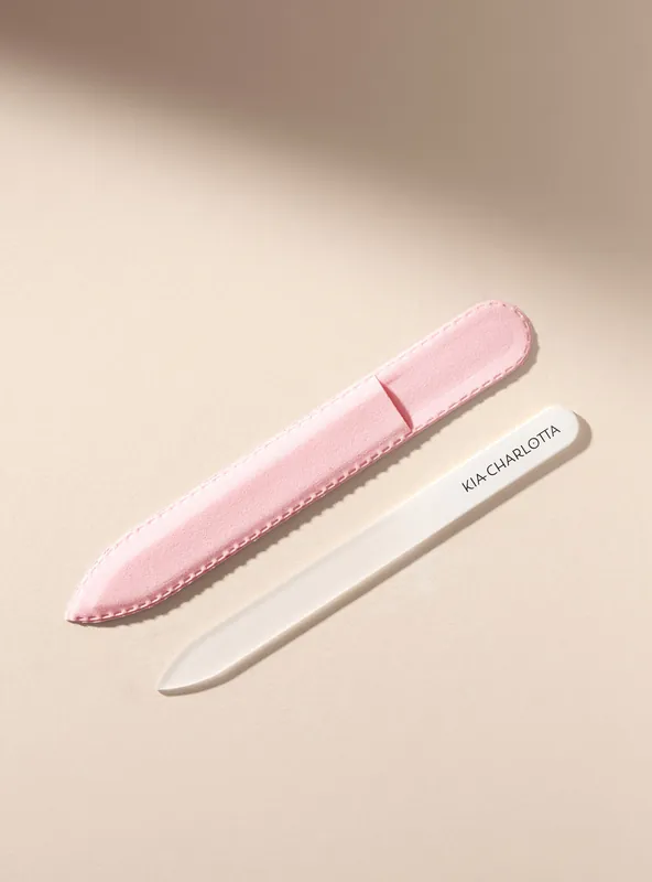 Kia-Charlotta Glasnagelfeile mit Samthülle Pink, Nachhaltig 100% aus Glas 1 Stück Preisreduziert